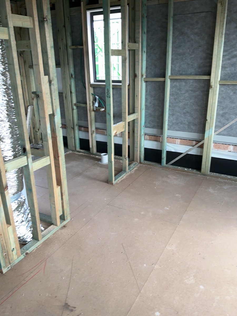 Insulation and the lock-up stage, Oran Park